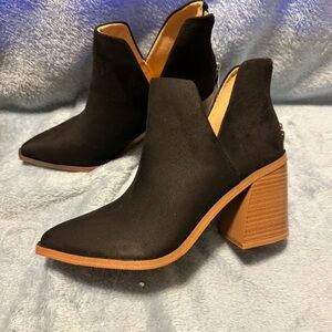 Chic Black Ankle Booties with Block Heel